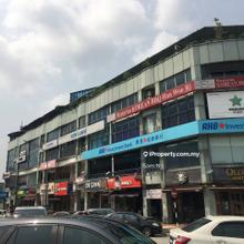 Taipan USJ 10 End lot Ground Floor Shoplot For Rent