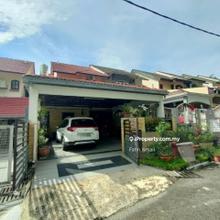 Facing open, well renovated house. Prime location Melawati. Must buy!