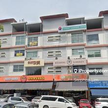For Sale: 3 Storey End-lot Shoplot @ Jalil Link, Bukit Jalil