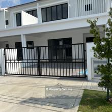 New house individual title, low maintenance fees renovation allowed 