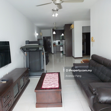 Metropolitan Square Nice Maintain Unit For Rent