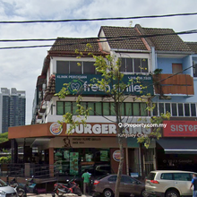 Limited Big corner 3 storey shop for sale