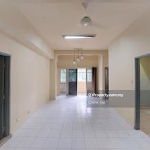 Sri Manja Square 1 @Petaling Jaya unit up for sale!