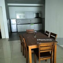 Spacious unit @ X2 Residency at Putra Prima Puchong 4km to Lrt station