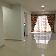 Partial furnished, with balcony, 2 carpark 
