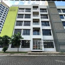 Nice Environment Apartment at Senibong Masai