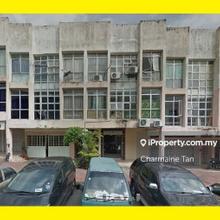 Tmn Desa walk up shop apt near Alam Damai Damai Perdana top floor