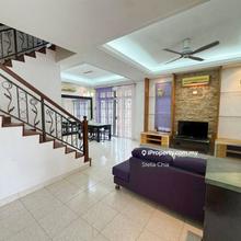 Semi D 90 perent Furnished / 4 Beds 3 Bath