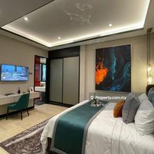 Freehold Luxury Condo / Prime Investment & Own Stay / Free legal fees