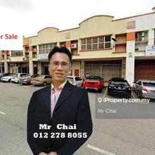 2 Lots Adjoining 1.5 Storey Factory in Taman Batu Caves To Sale