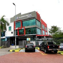 Commercial Semi-D at Prime Location