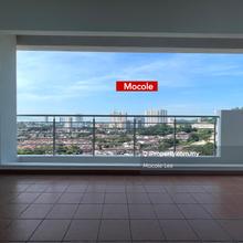Convenient Location at Greenlane
