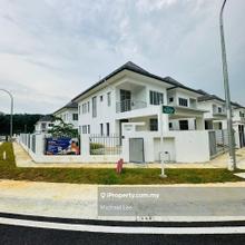 Double Storey corner House For Rent