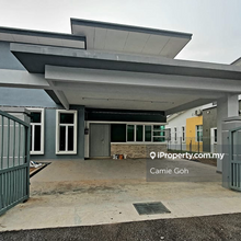 Single store semi d without furnished @ tmn bukit rambai putra