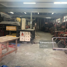 Bandar Seri Alam 1.5 Storey Semi-D Factory