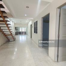 Move in Condition 1.5 storey facing South East. 