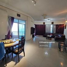 Seaview and easy access to highway