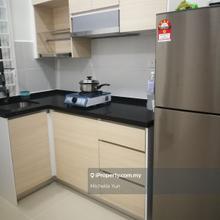 Partial furnished,ready 1st aug,2r2b,high floor,1cp,low density,conven