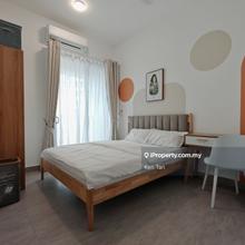 Balcony Queen Bedroom - Sunsuria Forum Setia Alam - Include Utilities