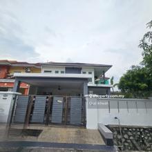 Corner Lot Fully Renovatede Double Storey bandar Seri Putra Bangi
