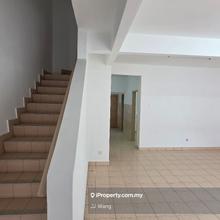 Double storey 20x70 freehold terrace @ taman putra prima - 4r/3b