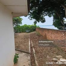 Seafront property with unobstructed Seaview