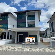 Botani - The Gulf Triple Storey Semi D