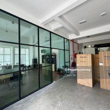 Corner Lot - 24 hour security - Light Industry