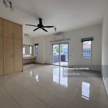 Excellent condition unit for sale 