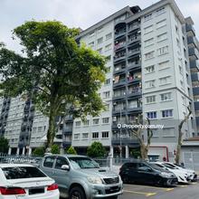 Penthouse Unit with 3 Parking