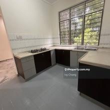 Kesuma Apartment Bandar Kinrara Well Maintained Apartment for Sale.