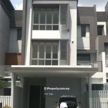 3 storey Superlink(intermediate) for sale