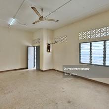 Single Storey Taman Kepong House for Rent!
