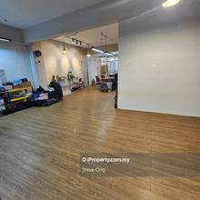 1st Floor Fully Furnished Shop Office for Rent @ Taman Kinrara