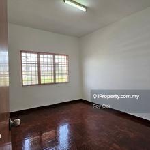 Freehold 850 sqft Starville Apartment USJ Subang Jaya For Sale
