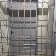 Partial furnished apartment 2 carpark for rent