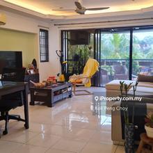 Very well kept unit with full facilities 