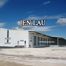 Detached Warehouse Factory in Vibrant Industrial Area for Rent