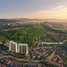 Family Forest Living! Green! Large Layout! 3 Carparks! Great location
