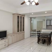 Walking distance to LRT station