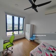 Landmark Residence 1 room For Rent