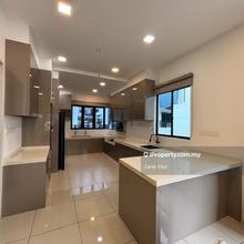 2 storey superlink Terrace end lot for rent in 16 sierra Puchong south