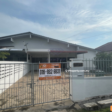 Kubang Buaya 1 Story Semi D
