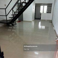 2 storey house for rent