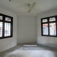 Ground floor, limited unit, gated guarded, close to school, mall, shop