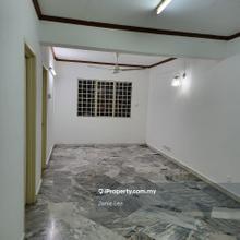 Nbc Flat Freehold Flat at Meru Klang near Klang Parade, Eateries, Bank