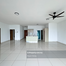 Partly 3 room 1700 sf