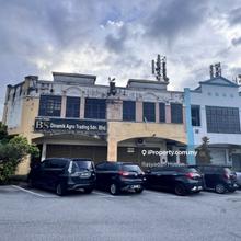 Corner lot ground floor ruang besar dan luas desa casuarina melati 