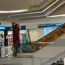 Retail space for Sale