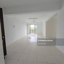 Corner Unit Green Suria Apartment for Sale. 